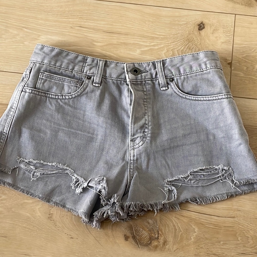Free‎ People Gray Cut Off Shorts Size 28